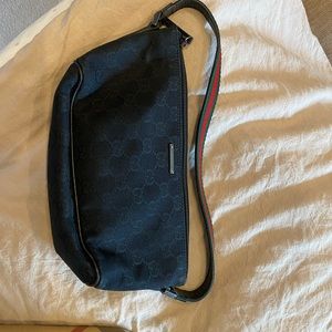 GUCCI zippered pouch